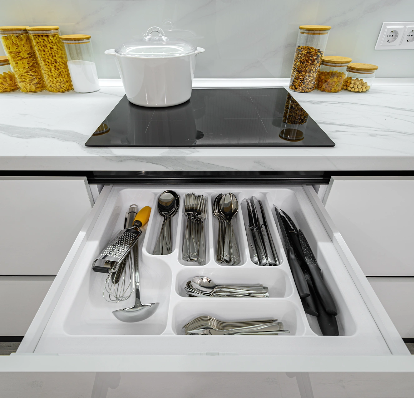 Upgrade-Your-Kitchen-with-the-Right-Accessories